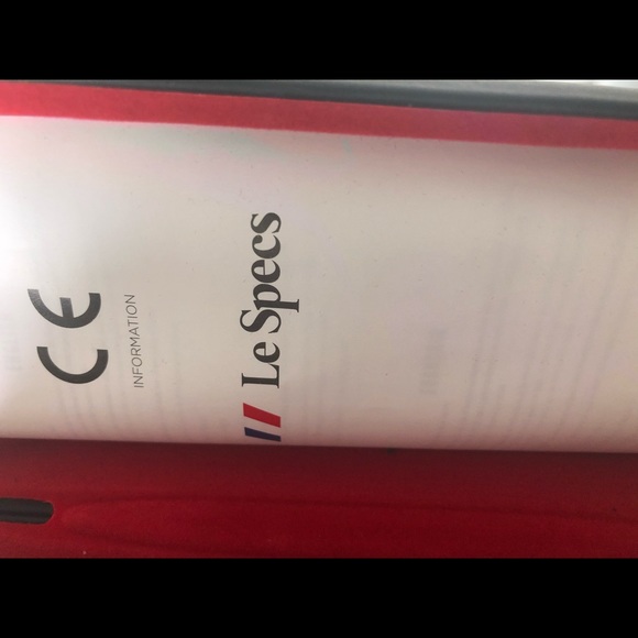 Le Specs Sunglasses - Picture 3 of 5